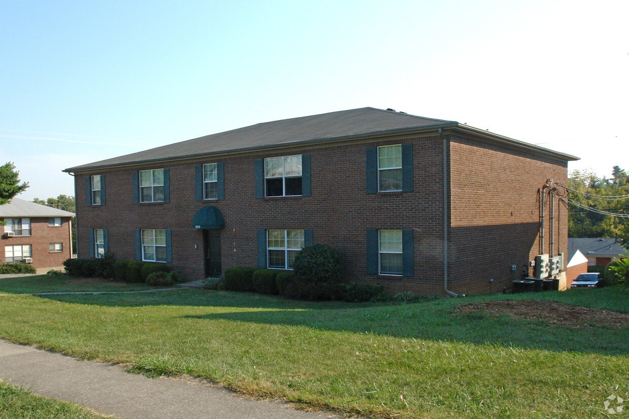 1600 Alexandria Dr, Lexington, KY 40504 Apartments in Lexington, KY