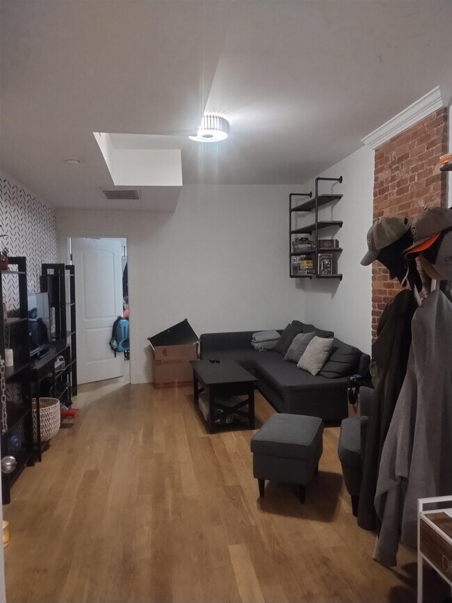 Foto del edificio - 492 Broadway