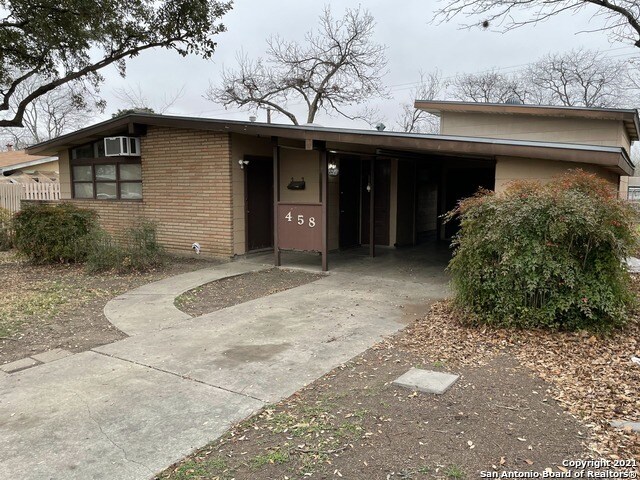 Building Photo - 458 Lively Dr