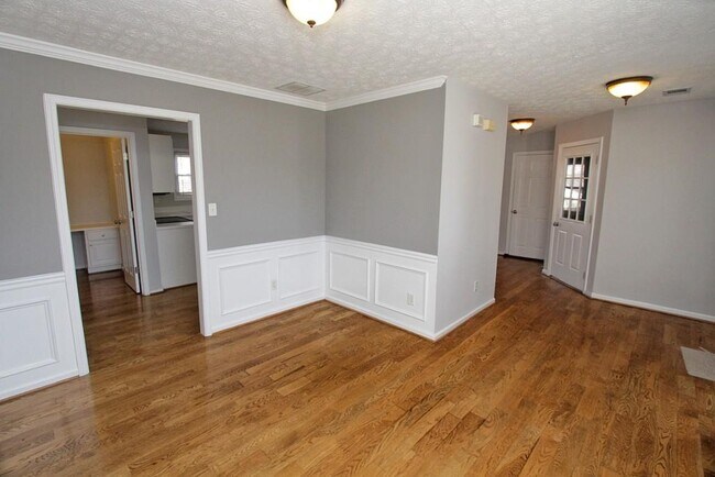 Building Photo - 1616 Amhearst Oaks Ct