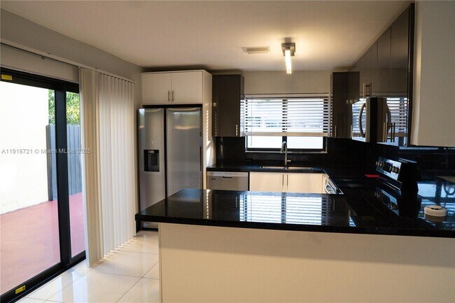 Foto del edificio - 14318 SW 176th Ter