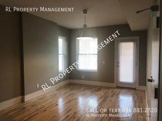 Foto del edificio - Renting for the 25-26 school year-2 bedroo...