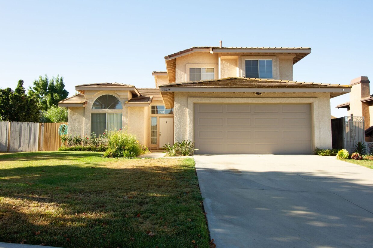 Foto principal - Nice home, quiet neighborhood