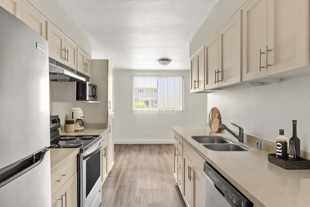 Kapilina Beach Homes Apartments 5100 Iroquois Ave Ewa Beach, HI