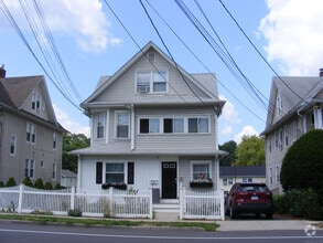 Building Photo - 524 Villa Ave