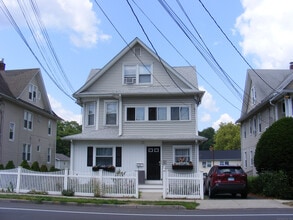 Building Photo - 524 Villa Ave