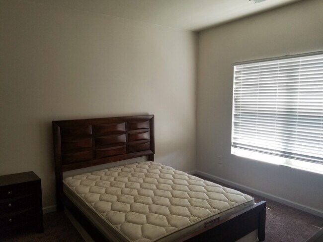 Foto del edificio - 374 Wild Wing Blvd