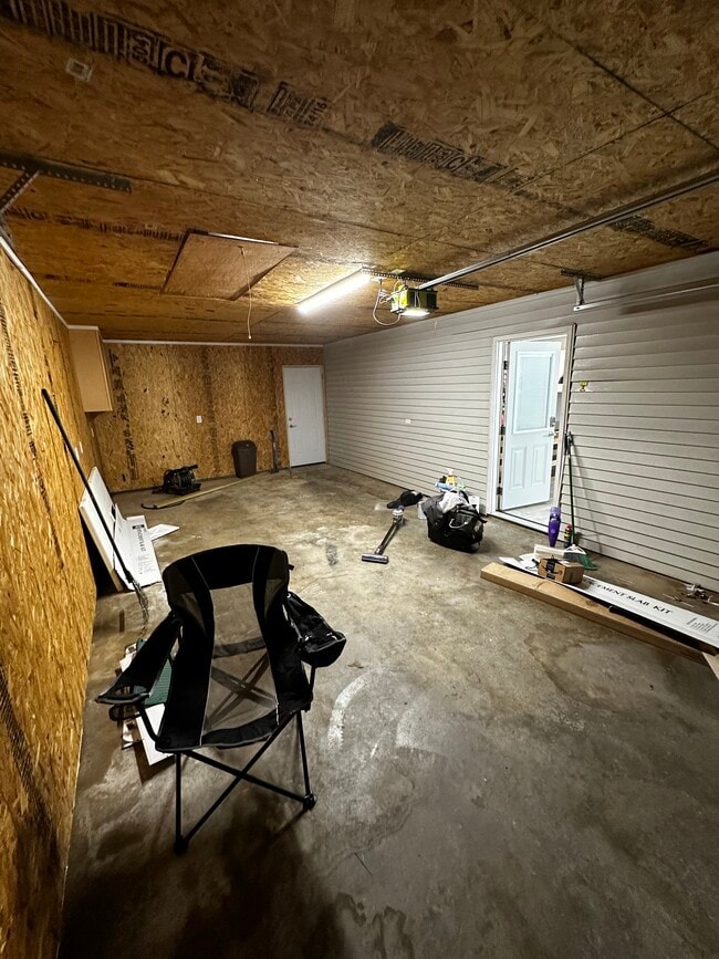 Building Photo - 68 Brierwood Cir