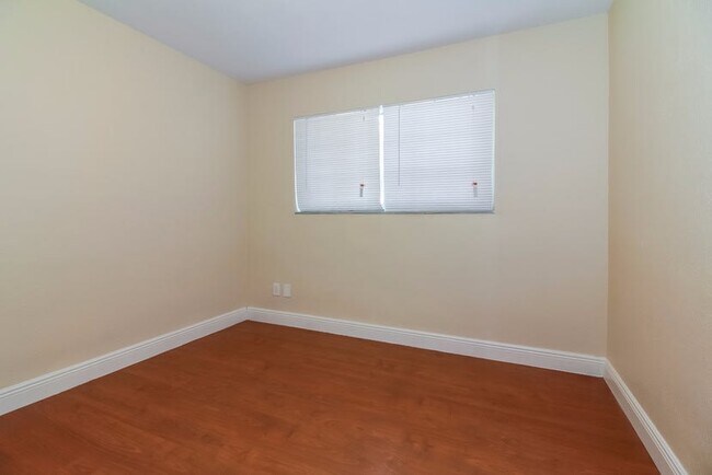 Foto del edificio - 5660 W 9th Ct