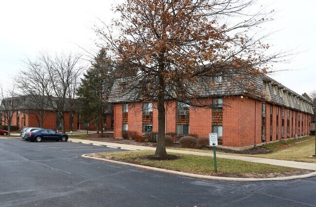 Foto del edificio - 1350 Fleetwood Dr