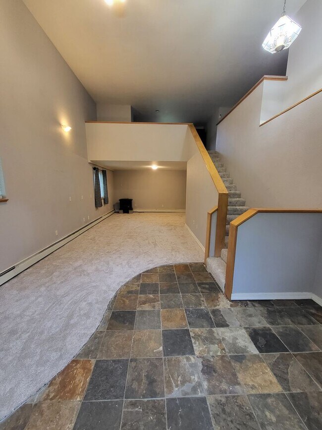 Building Photo - 1 Bed 1 Bath Apartment Available in North ...