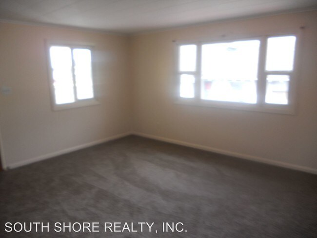 Building Photo - 316 N Alder St