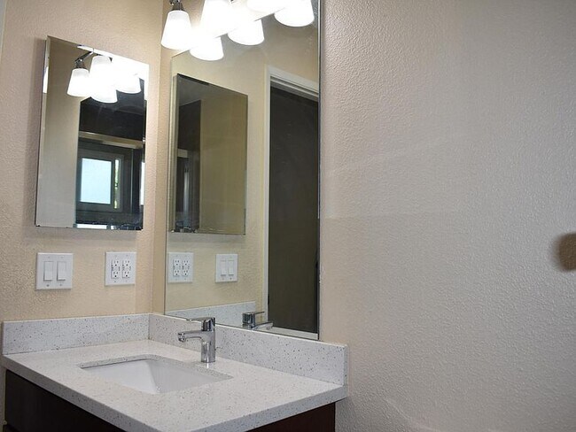 Foto del edificio - 4319 Holland Dr, Pleasanton, CA 94588