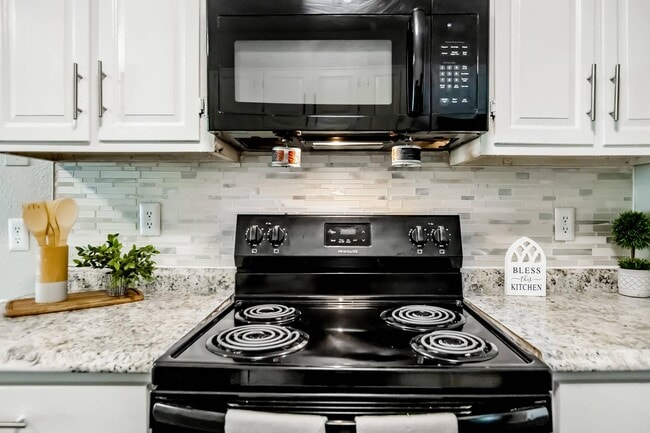 Photo - Villas de Solana Apartments