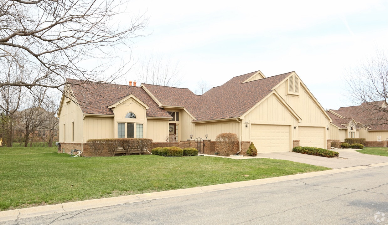 Primary Photo - Greenfield Villas