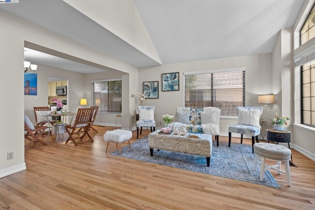 Building Photo - 2947 Liberty Dr