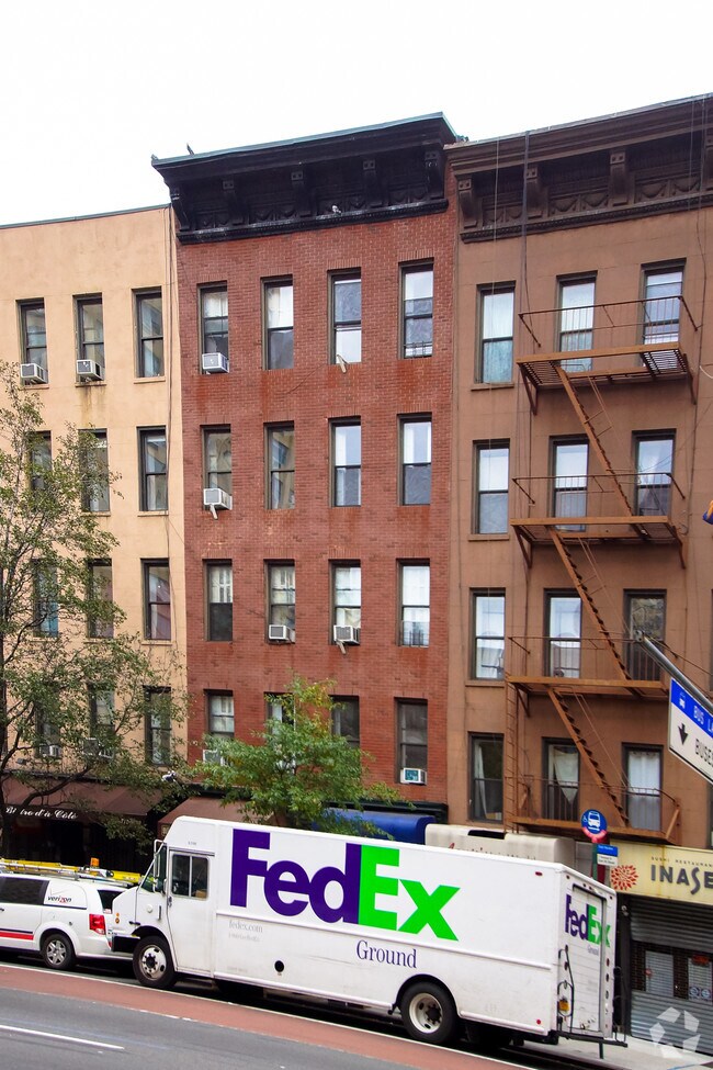 Foto del edificio - 1592 York Ave