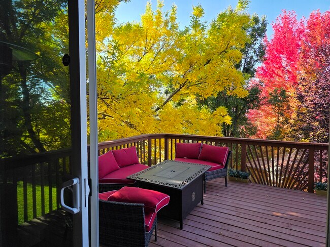 Foto del edificio - 9536 W Avalon Dr