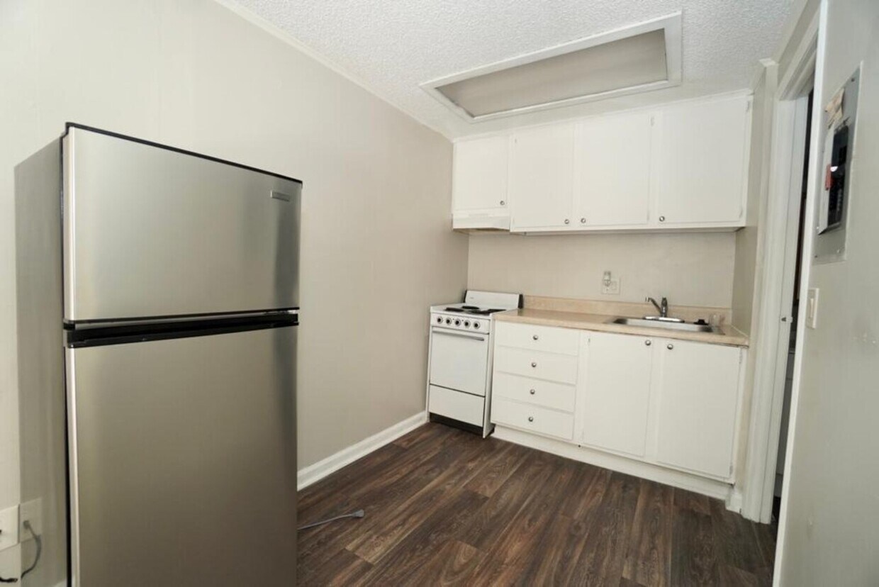 Building Photo - Holly Park Square Apartments