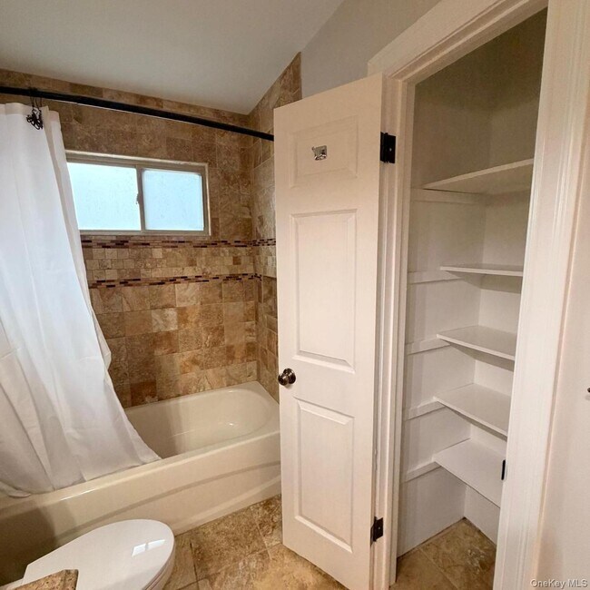 Foto del edificio - 740 Church St