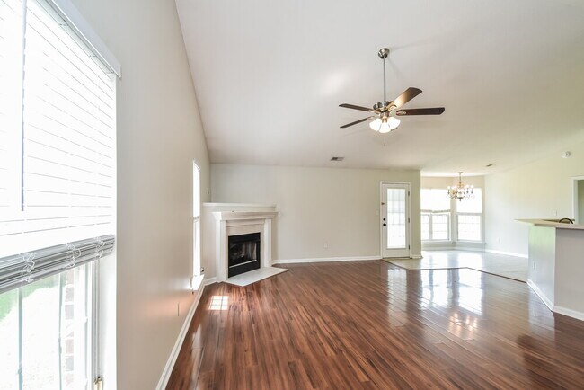 Foto del edificio - 11607 Evening Ridge Dr