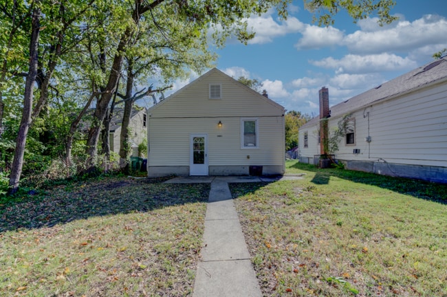 Foto del edificio - 5305 Wilborn Dr