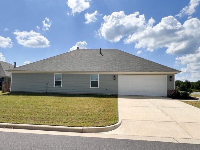 Building Photo - 901 Hedgefield Way