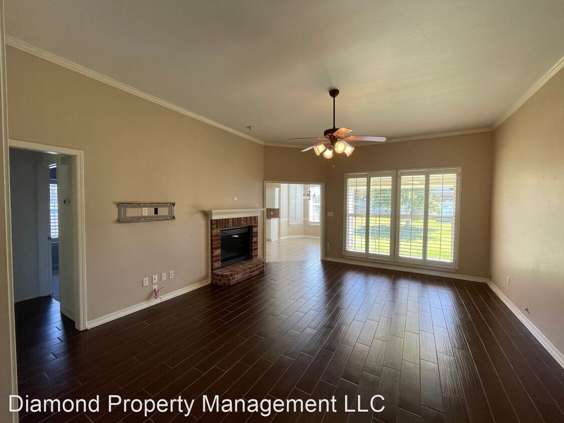 Primary Photo - 4 br, 2 bath House - 2914 Le Oaks