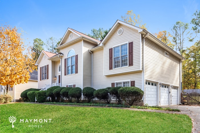 Building Photo - 230 Camden Knoll