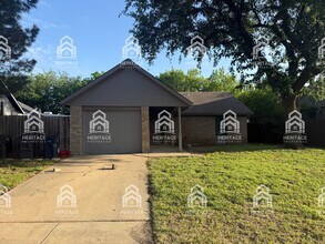 Building Photo - 2457 Chadwick Dr
