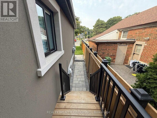 Photo du bâtiment - 761 O'Connor Dr