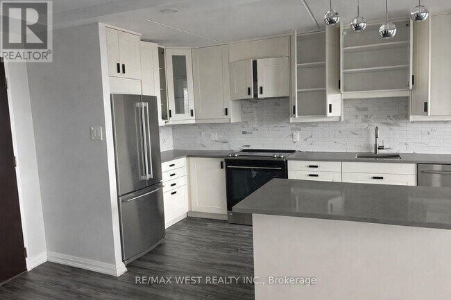 Photo du bâtiment - 2 Glamorgan Ave