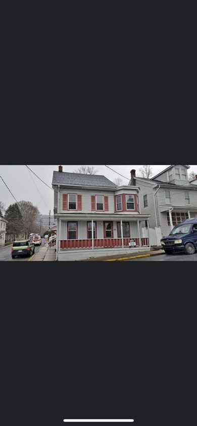 Primary Photo - 101 Center Ave