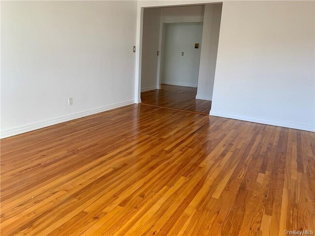 Foto del edificio - 1833 Palmer Ave