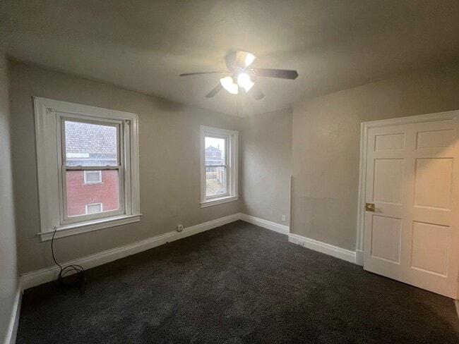 Foto del edificio - 3235-3237-3237 Bainton St