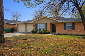 Building Photo - 7306 Troulon Dr