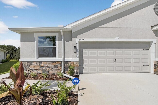 Foto del edificio - 4025 Westwood Flds Lp