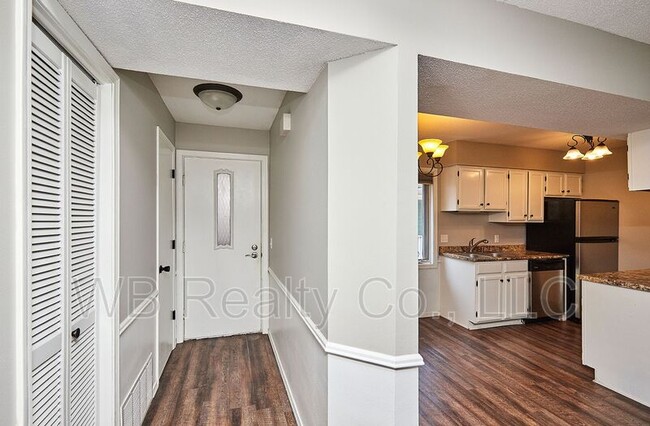 Building Photo - 5220 Boulder Dr
