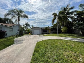 Building Photo - 22788 SW 65th Way