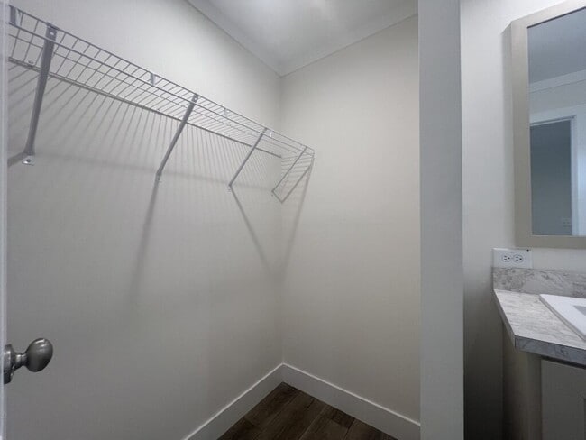 Building Photo - 55 Sugar Maple Dr