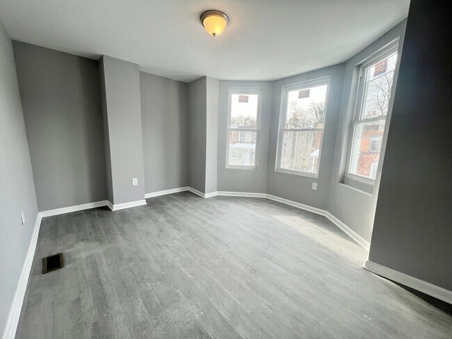 Foto del edificio - Anika Homes 3 Bedroom