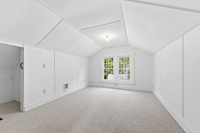 Foto del edificio - 1458 S Main St