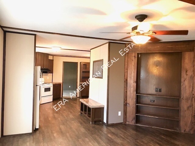 Building Photo - 4652 Falcon Way