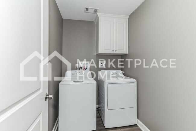 Foto del edificio - 1604 Moss St