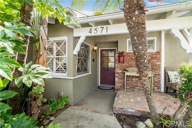 Building Photo - 4571 Canoga Dr