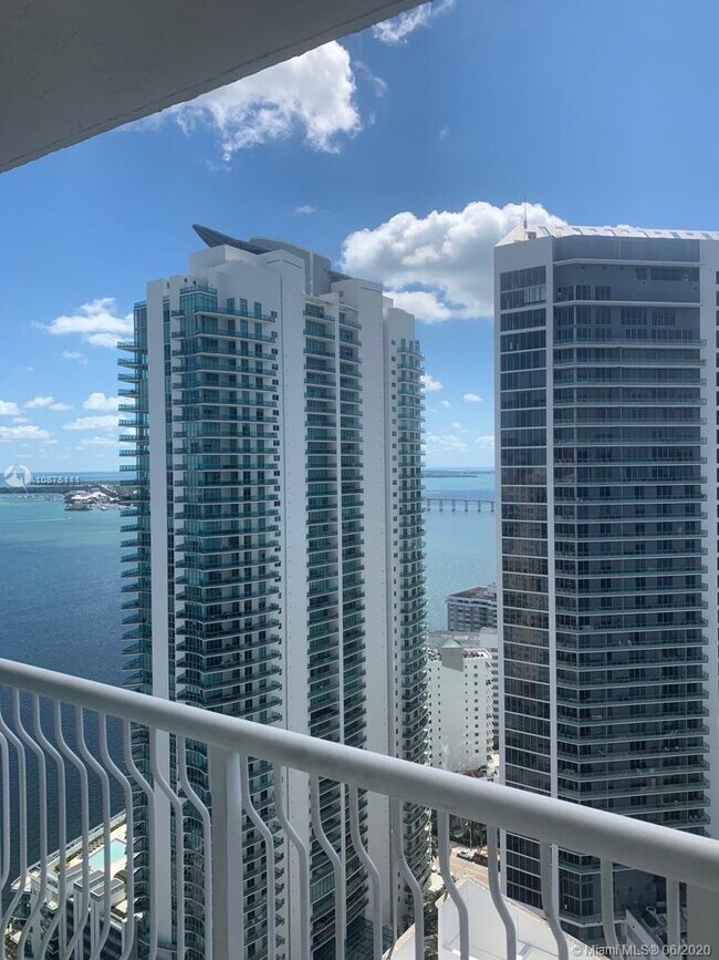 1200 Brickell Bay Dr Unit 4209, Miami, FL 33131 Condo for Rent in