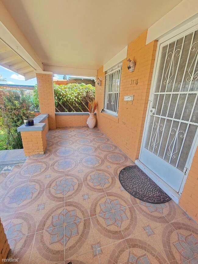 Building Photo - 2 br, 1 bath House - 3718 La Luz Ave