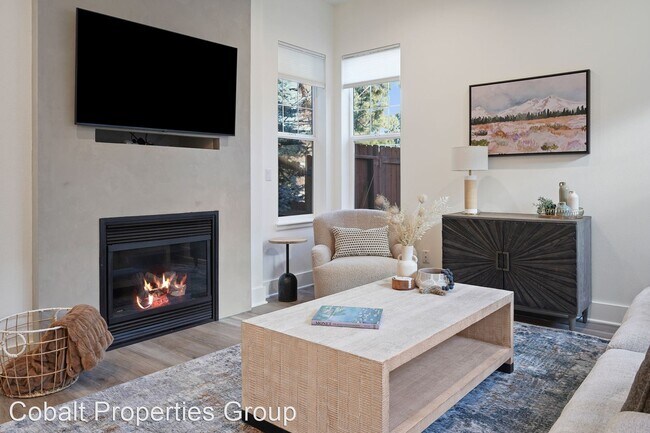 Foto del edificio - 2 br, 2 bath House - 33 SW Truman Ave