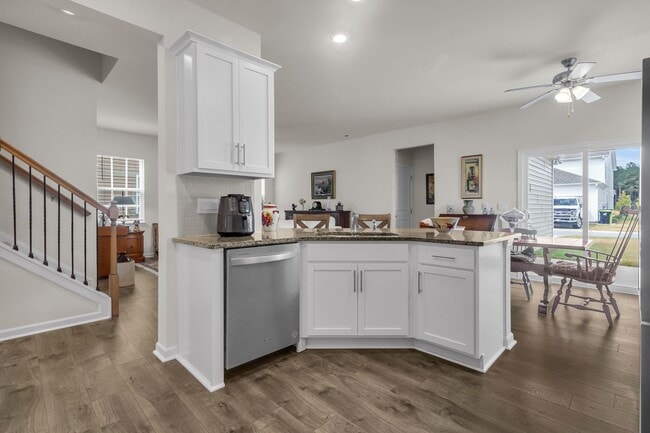 Building Photo - Come experience this beautiful new home and community for yourself.