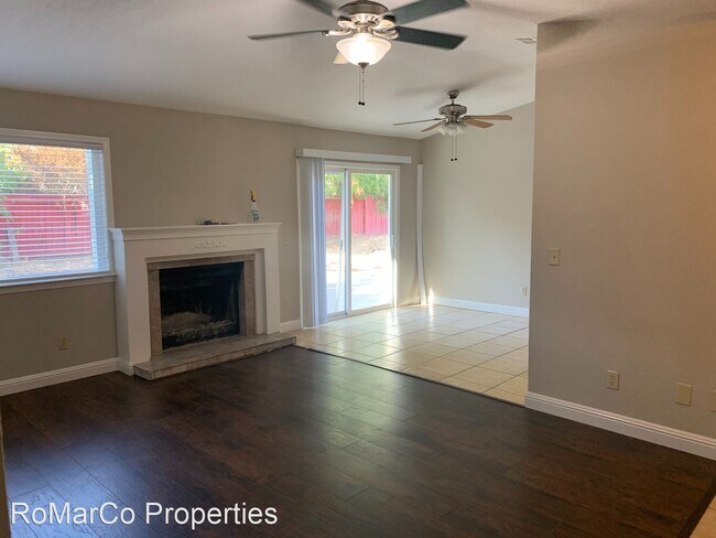 Building Photo - 4 br, 2 bath House - 245 Mesquite Ct